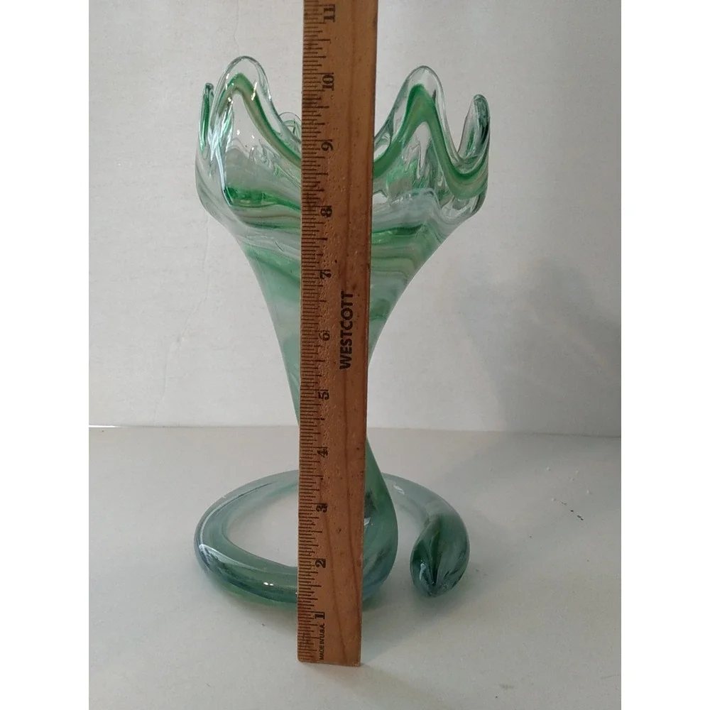 Slag Glass Stretch Ruffled Top Vase Green Swirl Art Glass Centerpiece 10